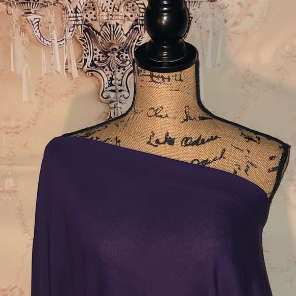 SOLD (M) Purple Off Shoulder Dolman Sleeve Top - Picture 4 of 7
